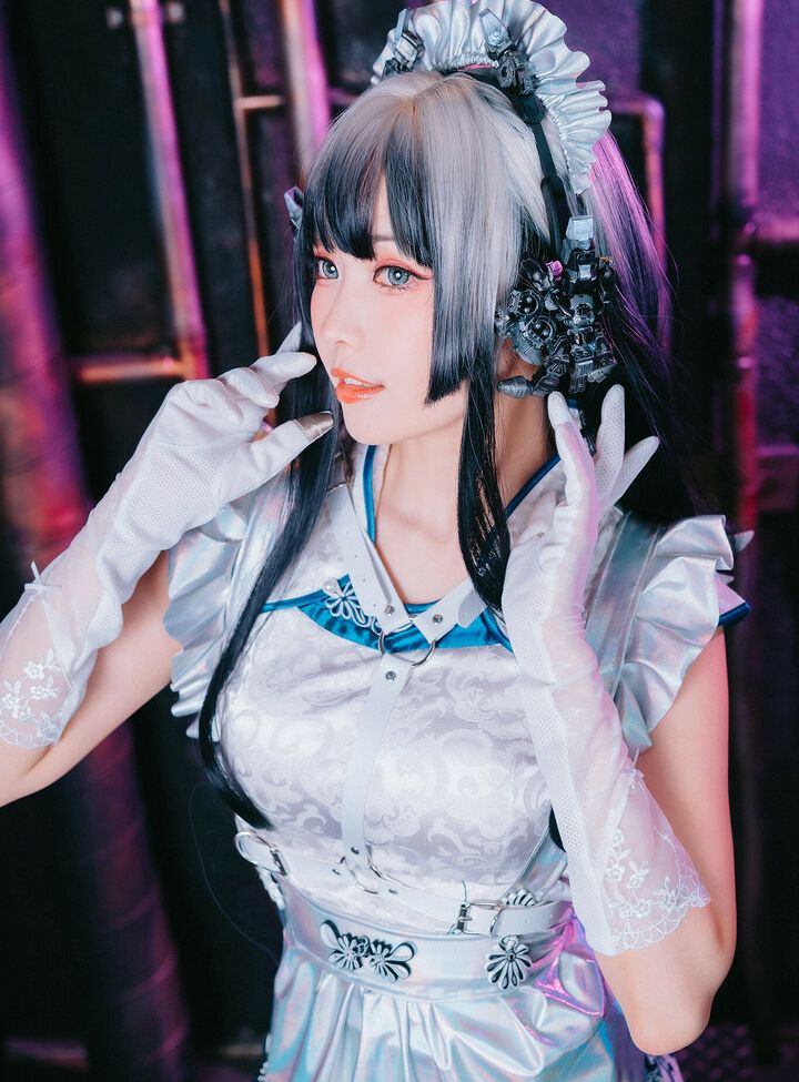 Eeelyeee nackt #108272445