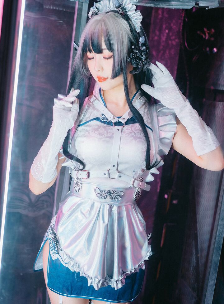 Eeelyeee nackt #108272454