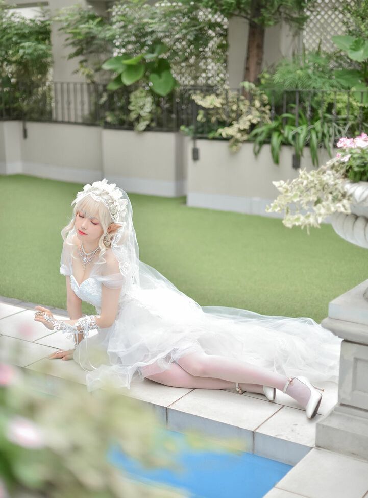 Eeelyeee nackt #108272481