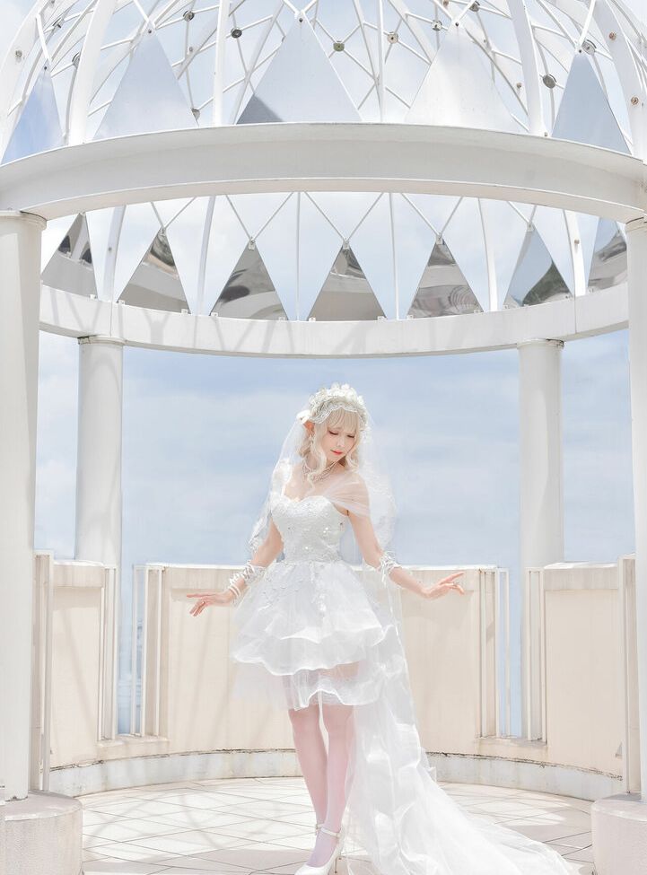 Eeelyeee nackt #108272493