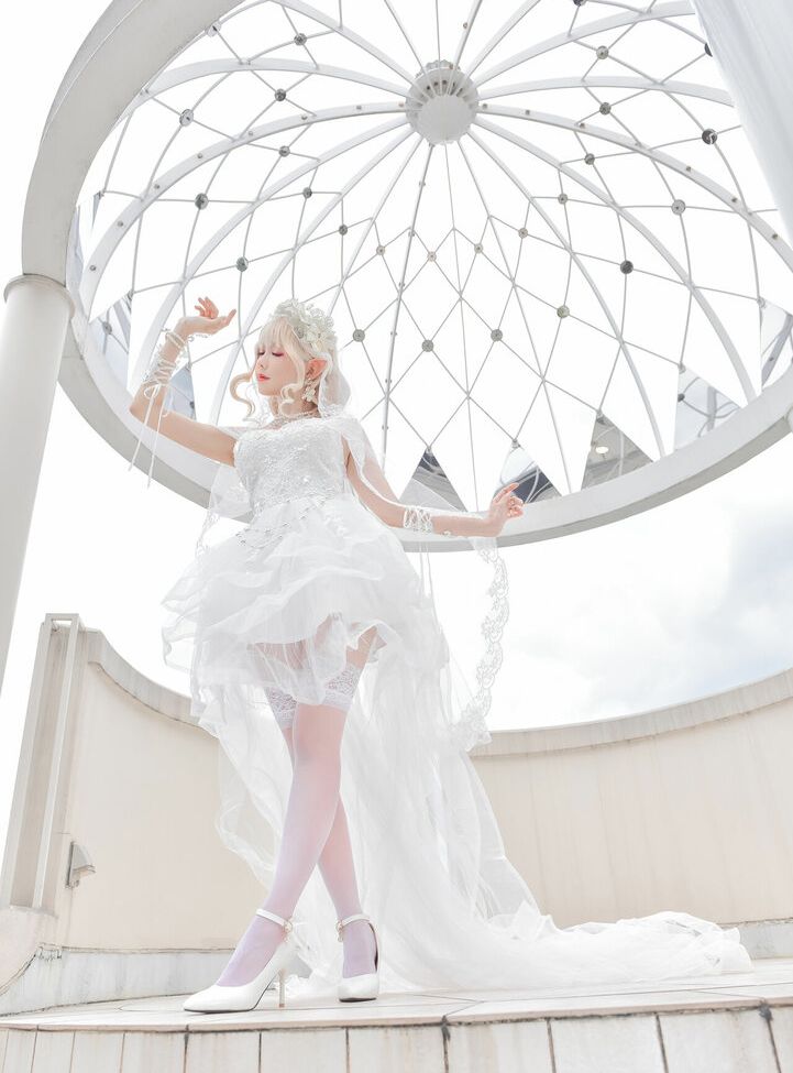 Eeelyeee nackt #108272498