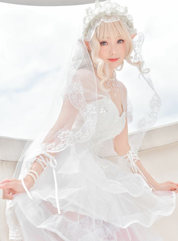 Eeelyeee nackt #108272503