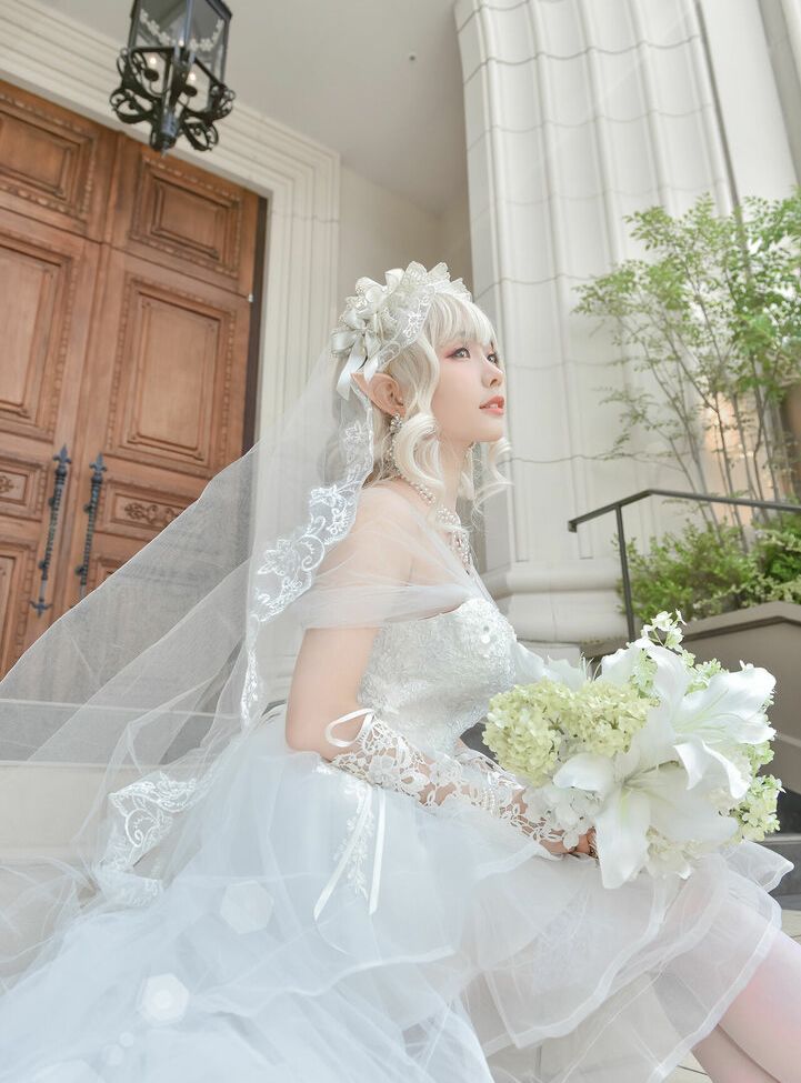 Eeelyeee nackt #108272508