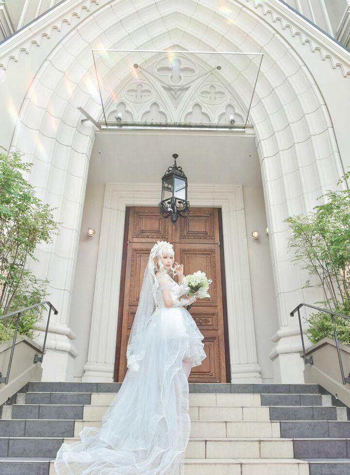 Eeelyeee nackt #108272512