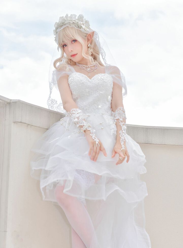 Eeelyeee nackt #108272514