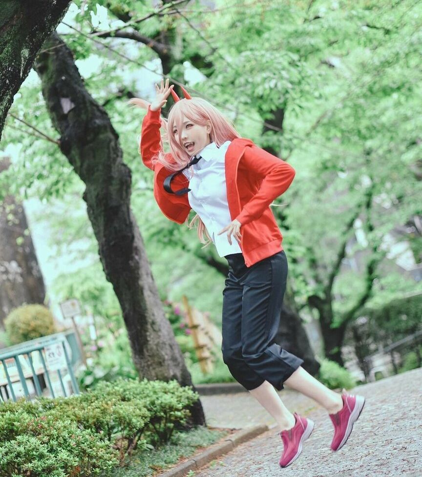 Eeelyeee nackt #108272526