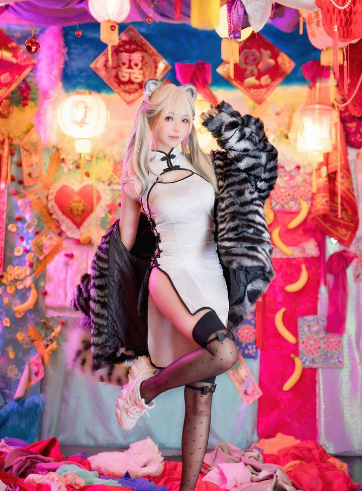 Eeelyeee nackt #108272548