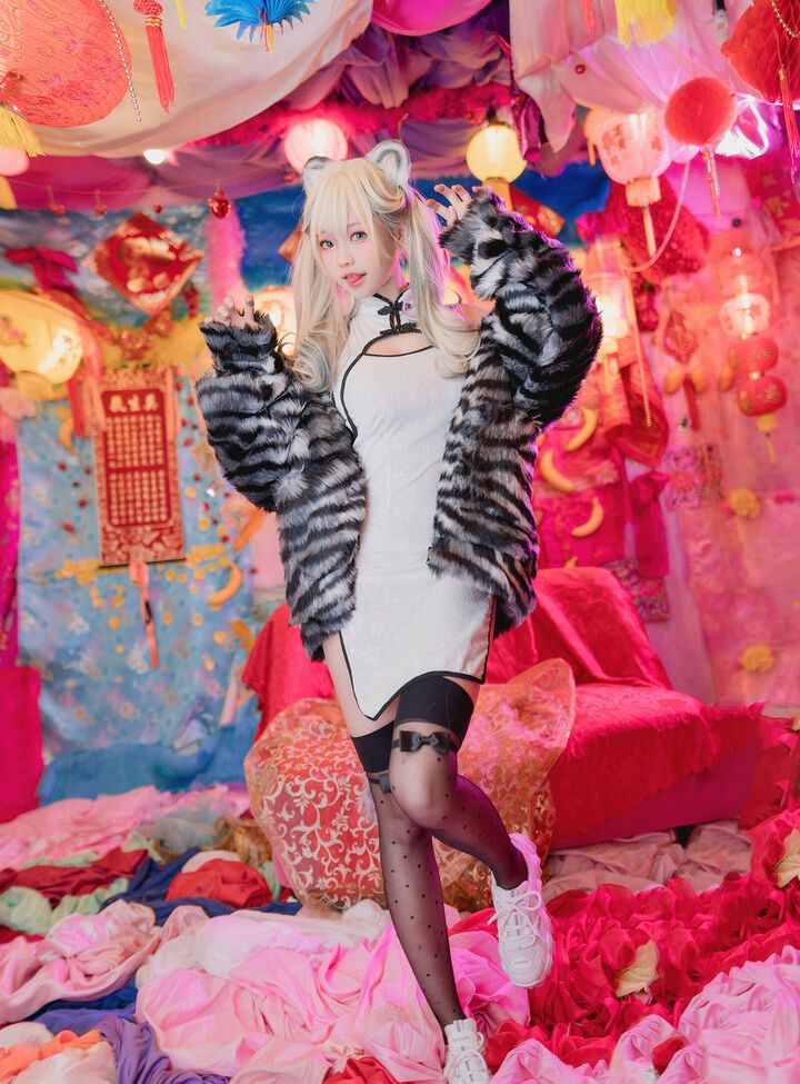 Eeelyeee nackt #108272561