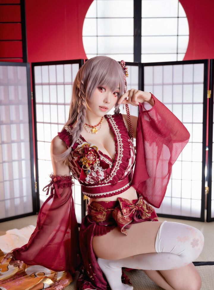 Eeelyeee nackt #108272573