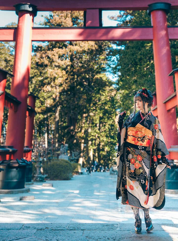 Eeelyeee nackt #108272583