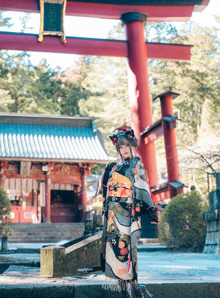 Eeelyeee nackt #108272588