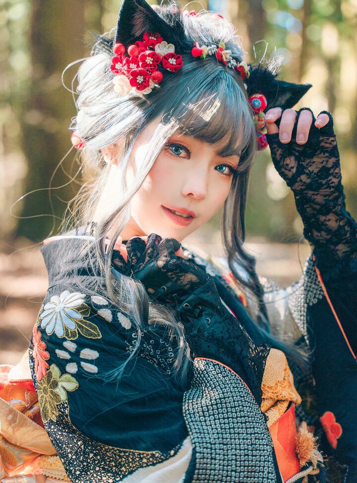 Eeelyeee nackt #108272592