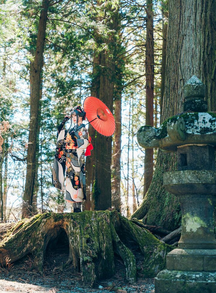 Eeelyeee nackt #108272593