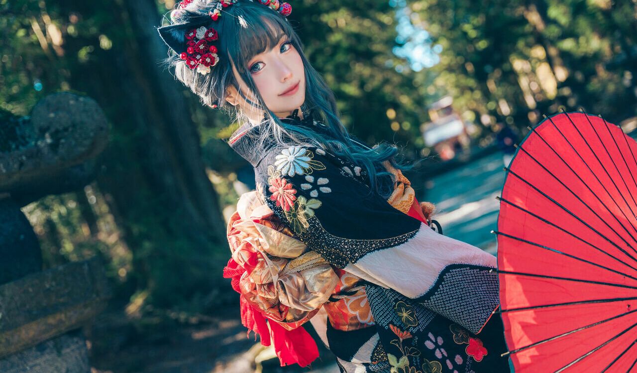 Eeelyeee nackt #108272598