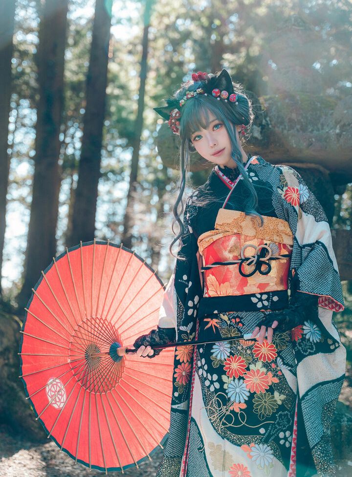 Eeelyeee nackt #108272599