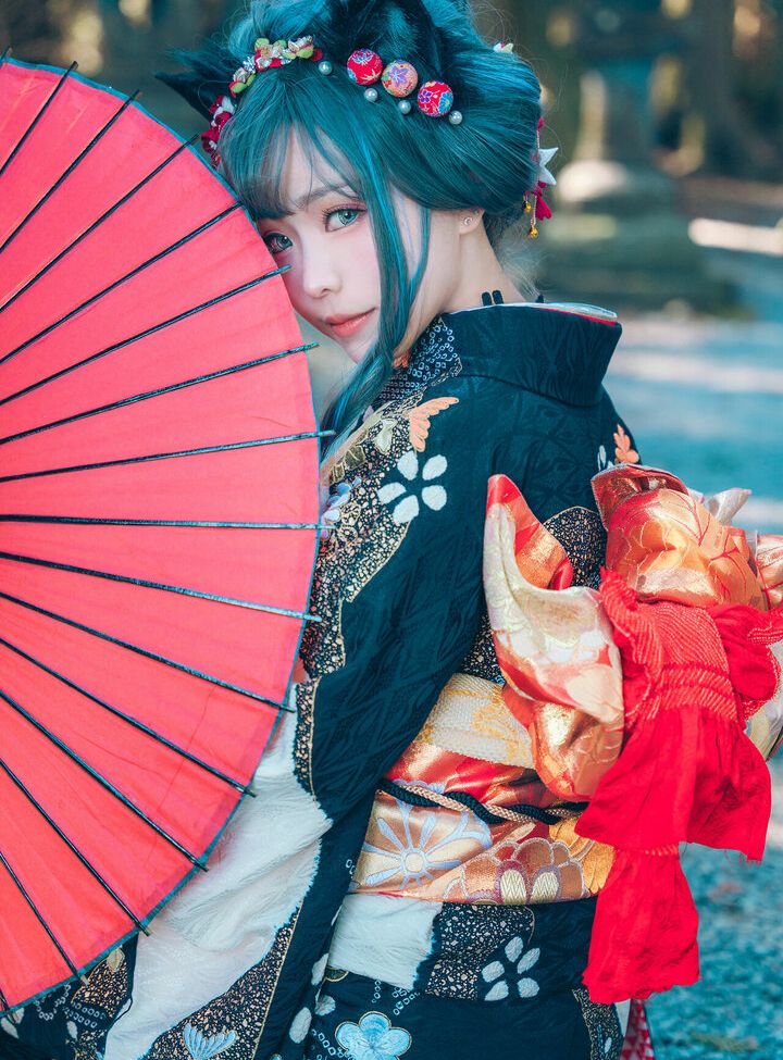 Eeelyeee nackt #108272604