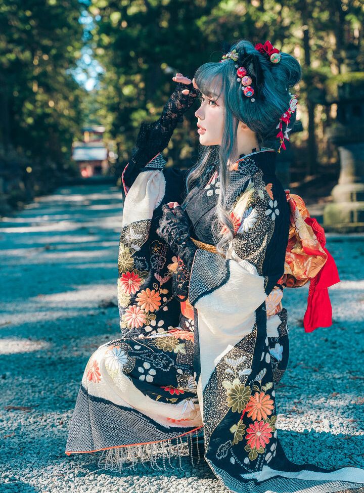 Eeelyeee nackt #108272613