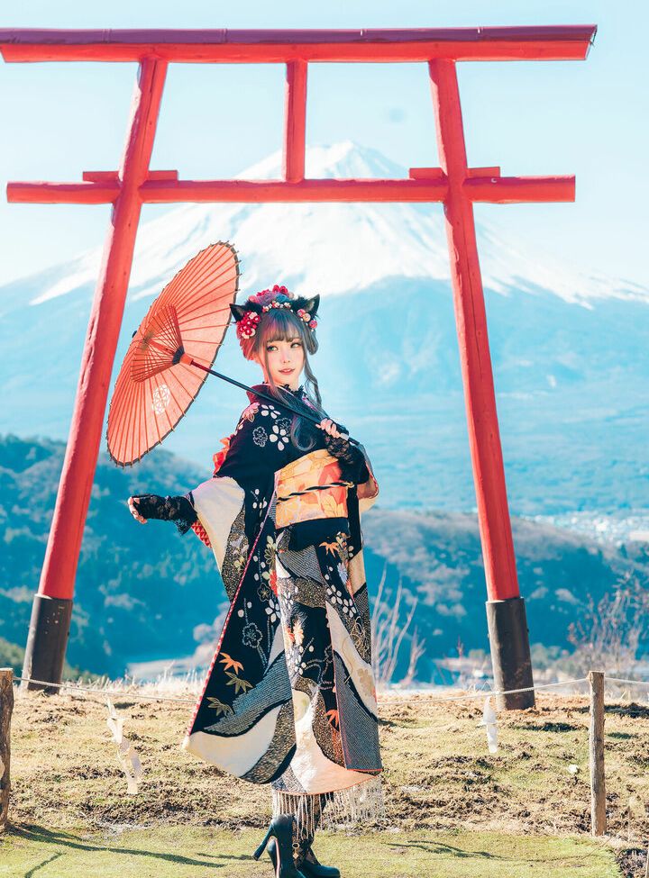 Eeelyeee nackt #108272623