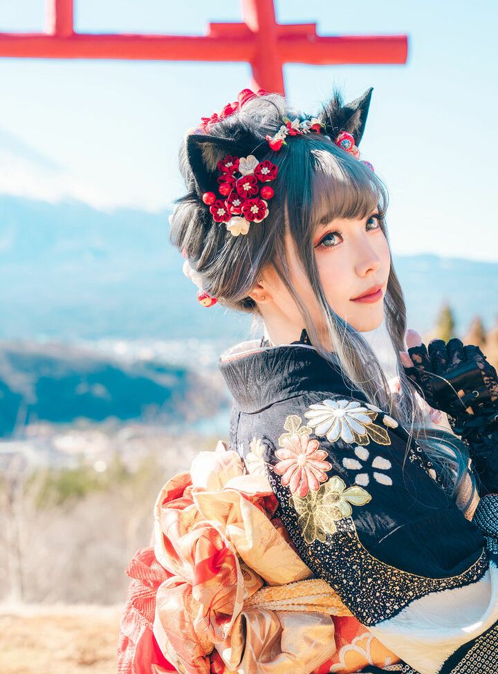 Eeelyeee nackt #108272628