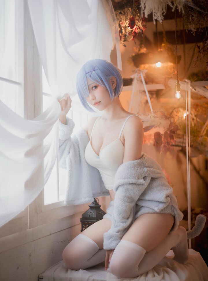 Eeelyeee nackt #108272664