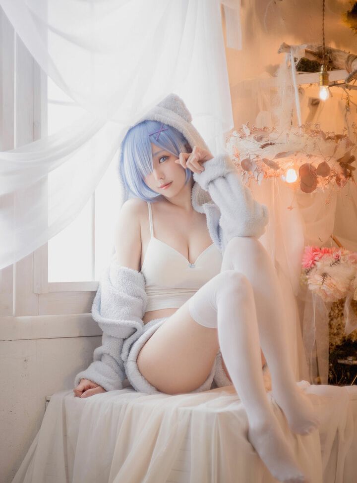 Eeelyeee nackt #108272673