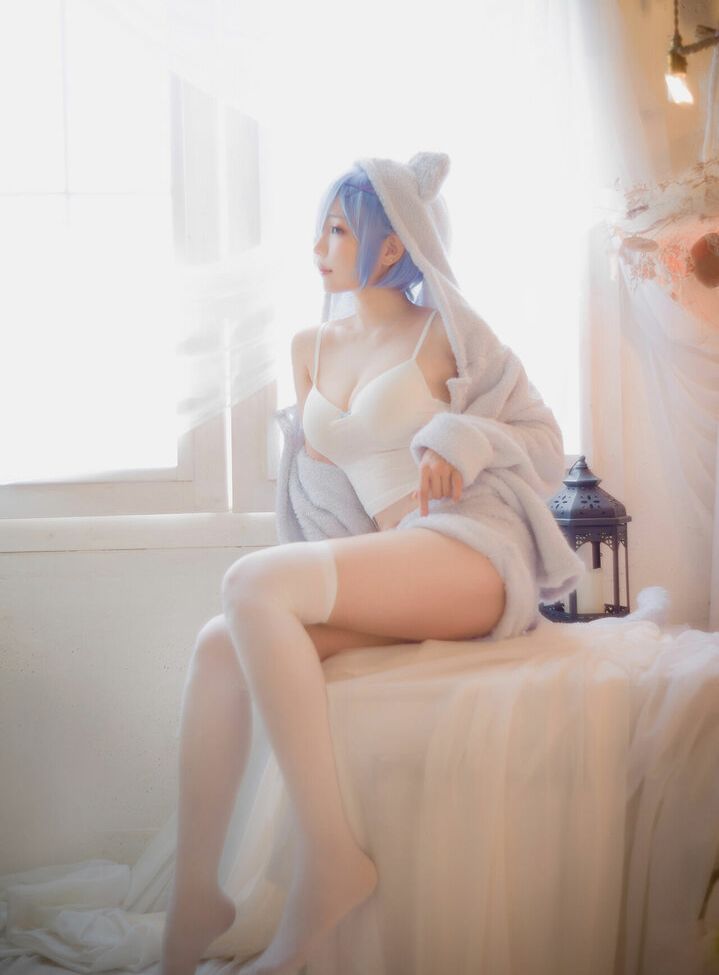 Eeelyeee nackt #108272675