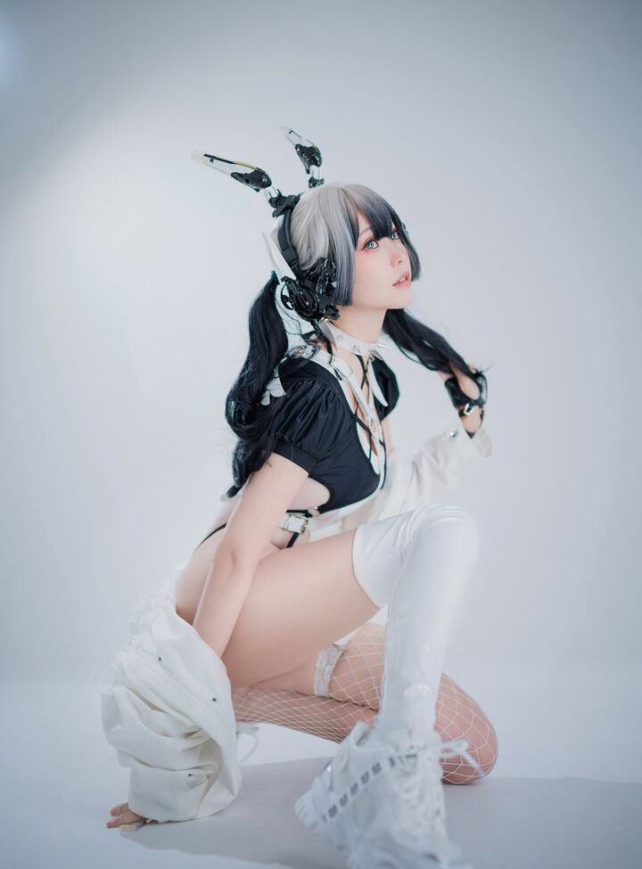 Eeelyeee nackt #108272689