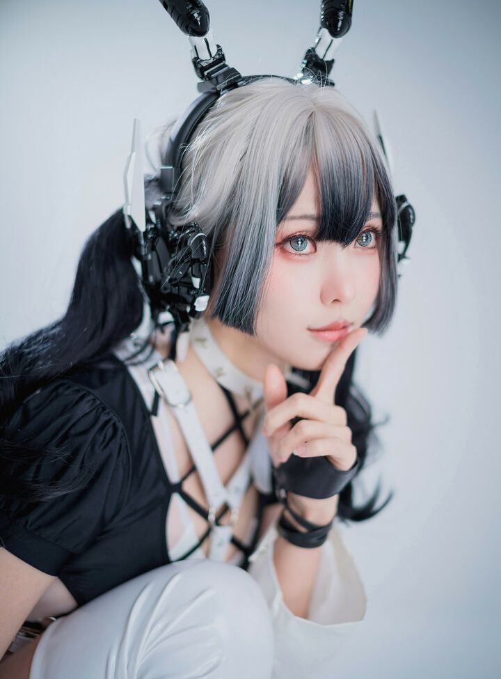 Eeelyeee nackt #108272691