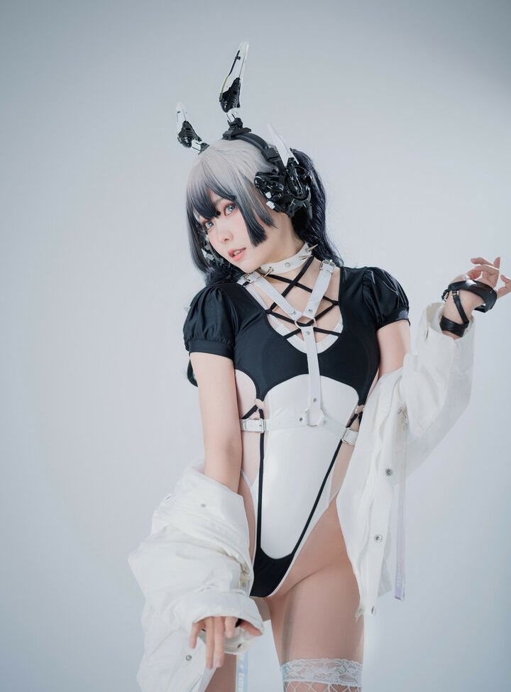 Eeelyeee nackt #108272700