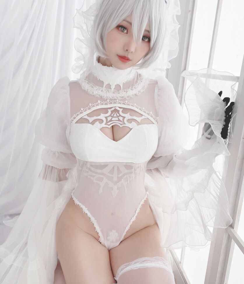 Eeelyeee nackt #108272727