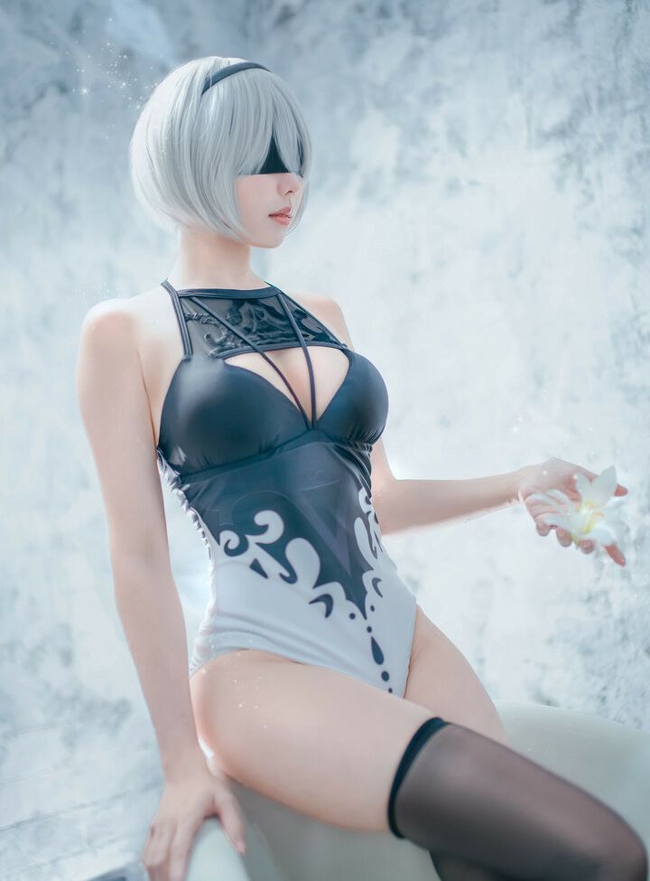 Eeelyeee nackt #108272730