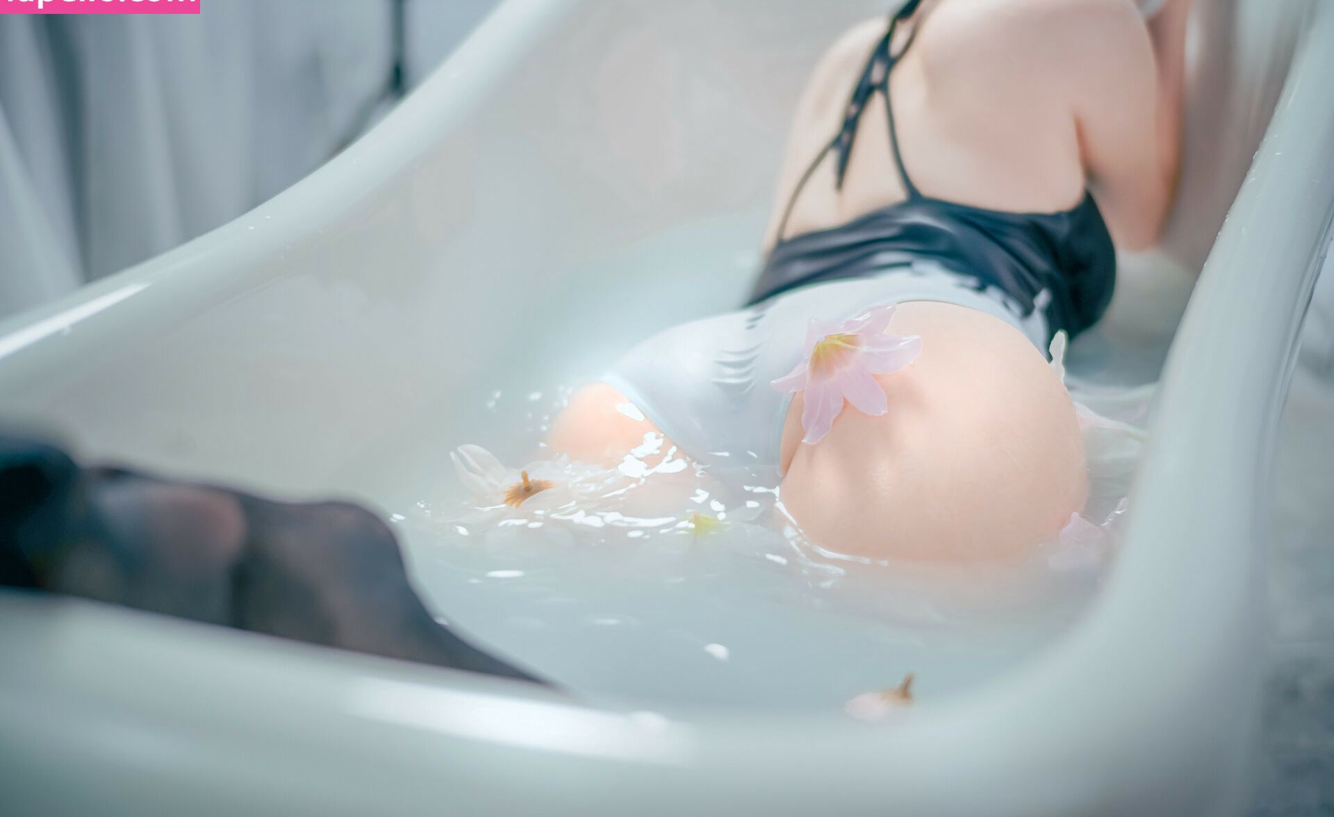 Eeelyeee nackt #108272735