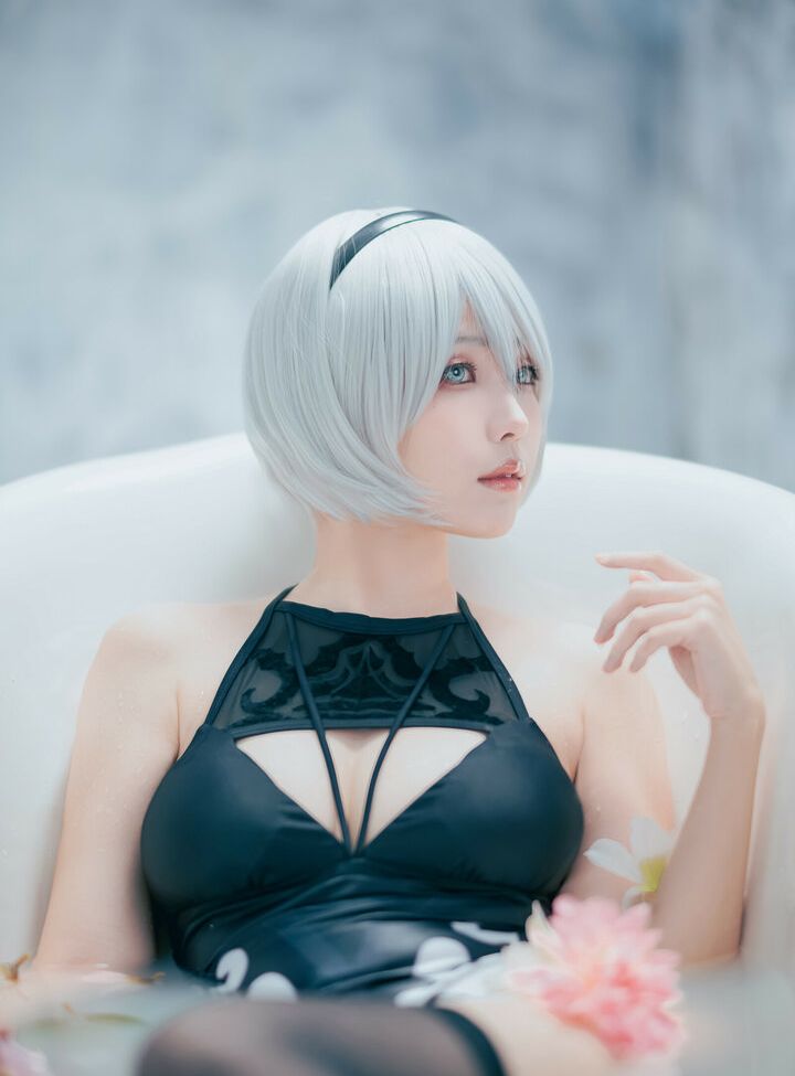 Eeelyeee nackt #108272744