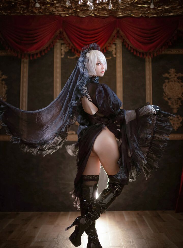 Eeelyeee nackt #108272748