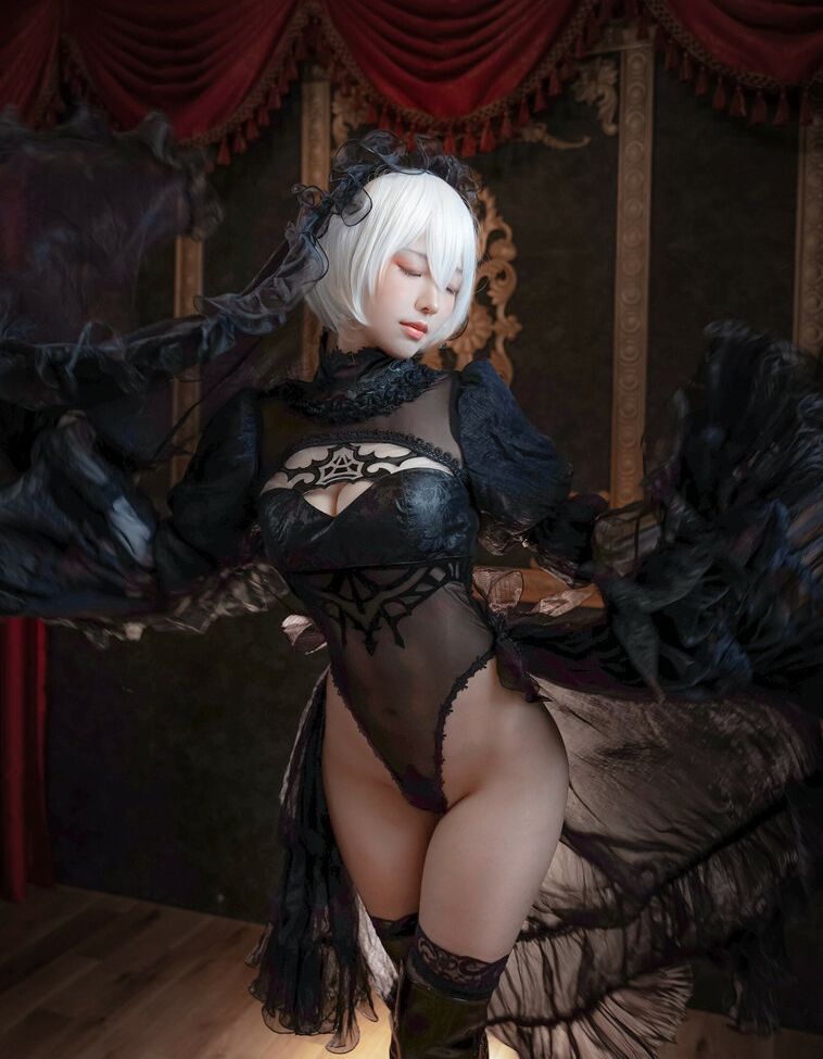 Eeelyeee nackt #108272758