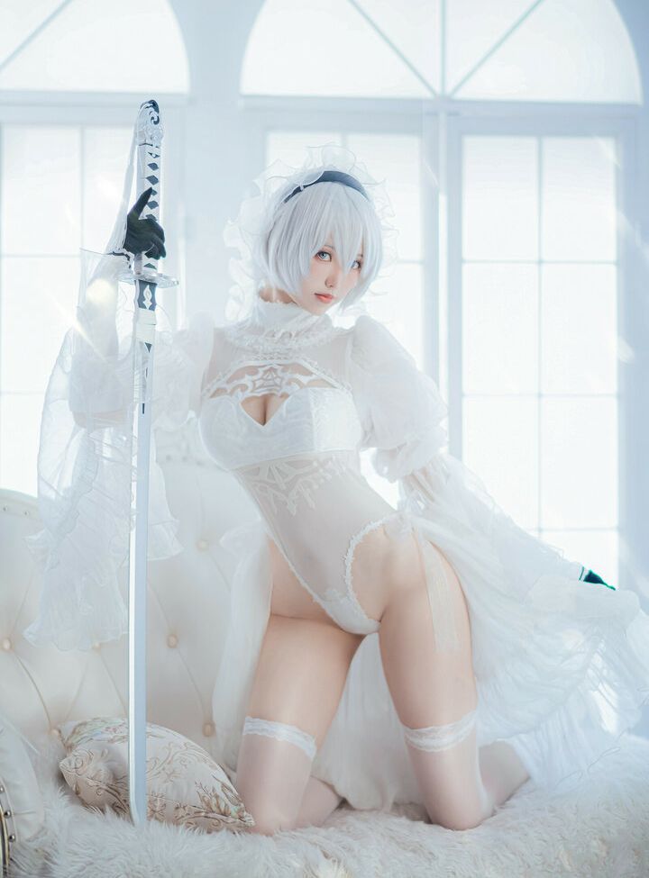 Eeelyeee nackt #108272772