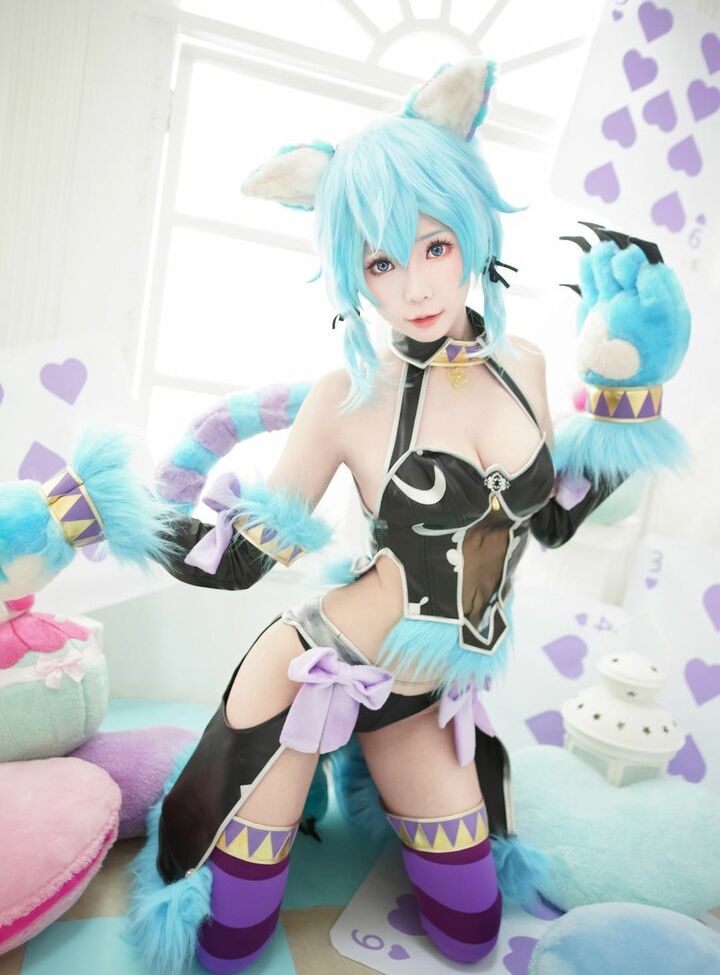 Eeelyeee nackt #108272829