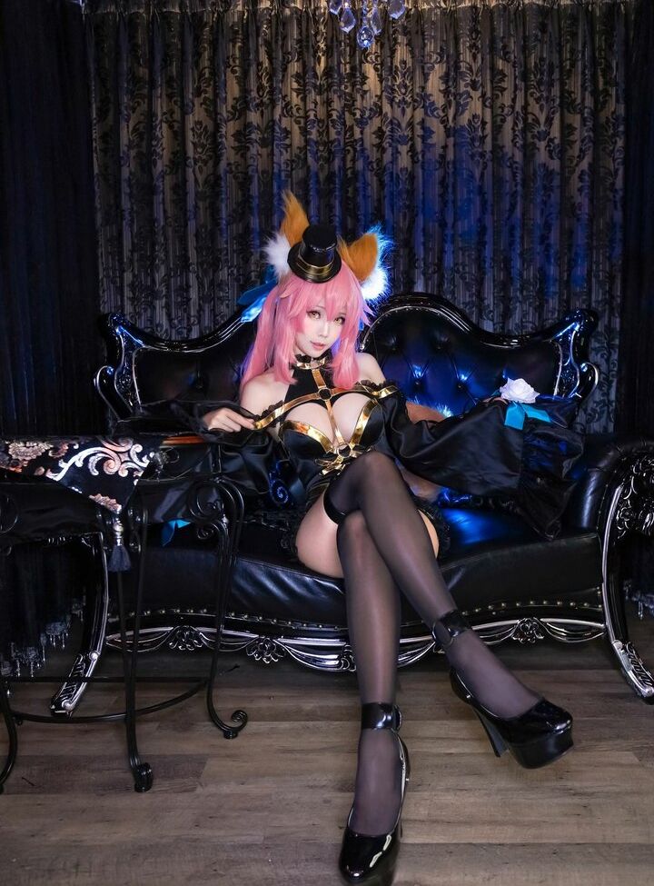 Eeelyeee nackt #108272837