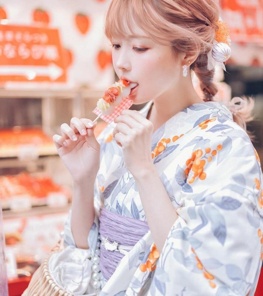 Eeelyeee nackt #108272847