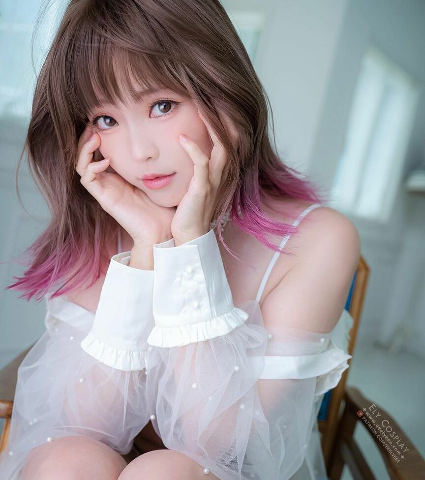 Eeelyeee nackt #108272851