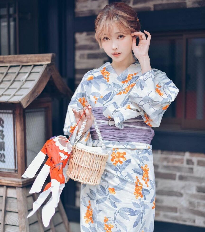 Eeelyeee nackt #108272860