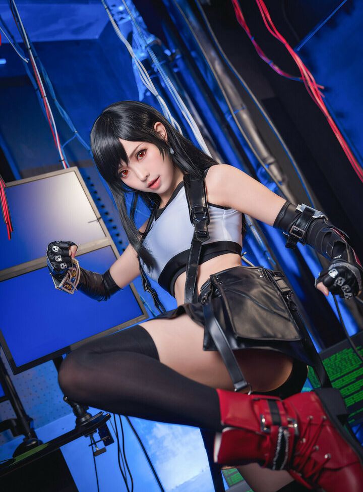 Eeelyeee nackt #108272894