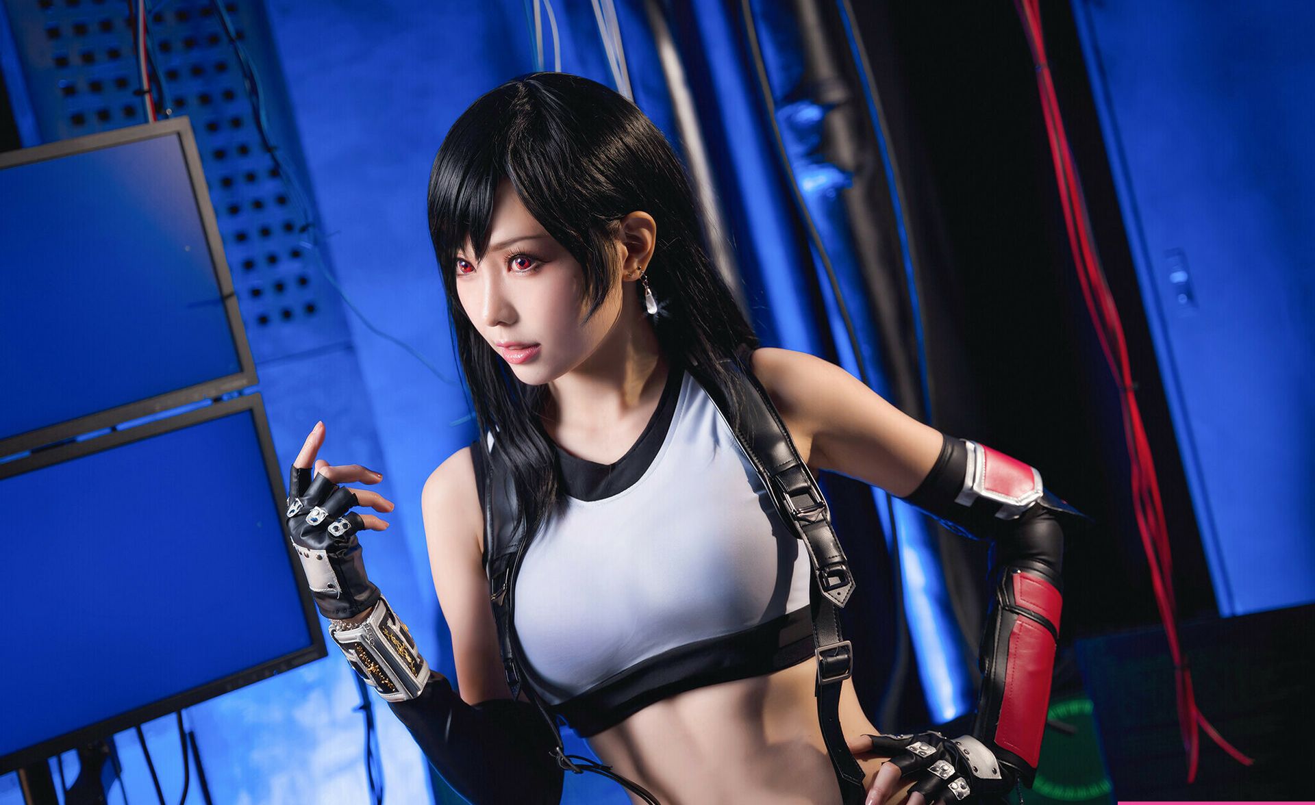 Eeelyeee nackt #108272898