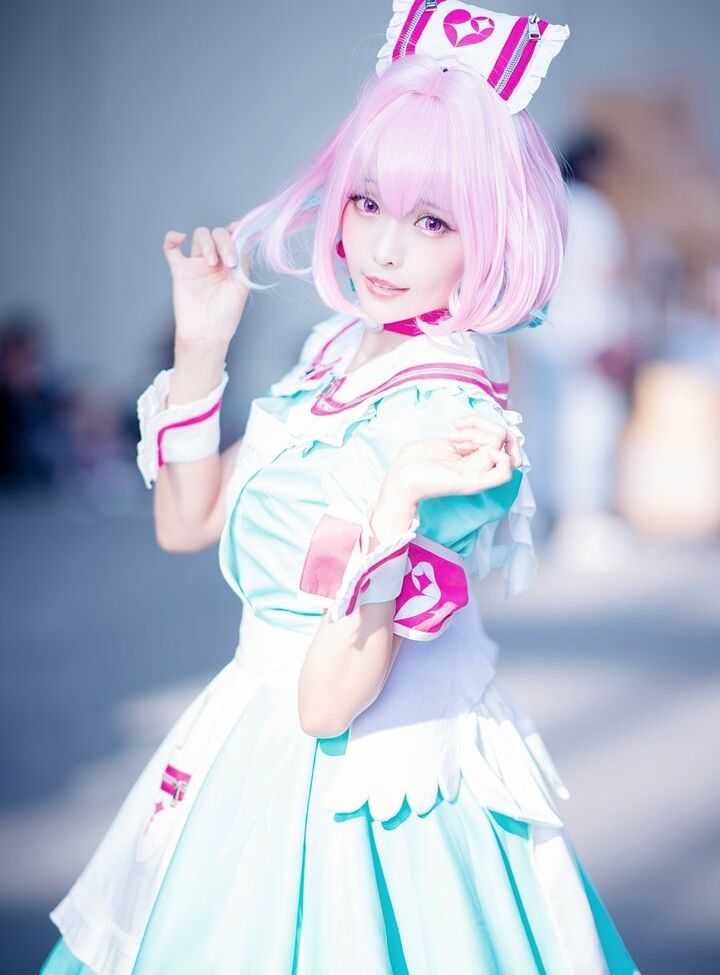 Eeelyeee nackt #108272900