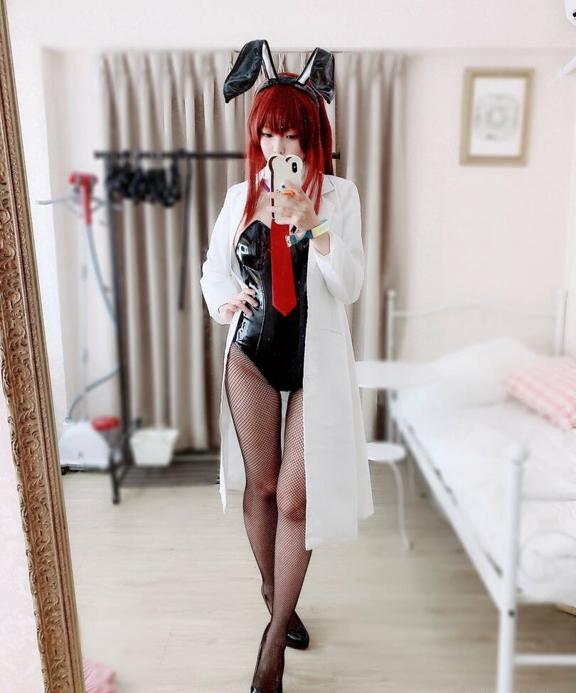 Eeelyeee nackt #108272904