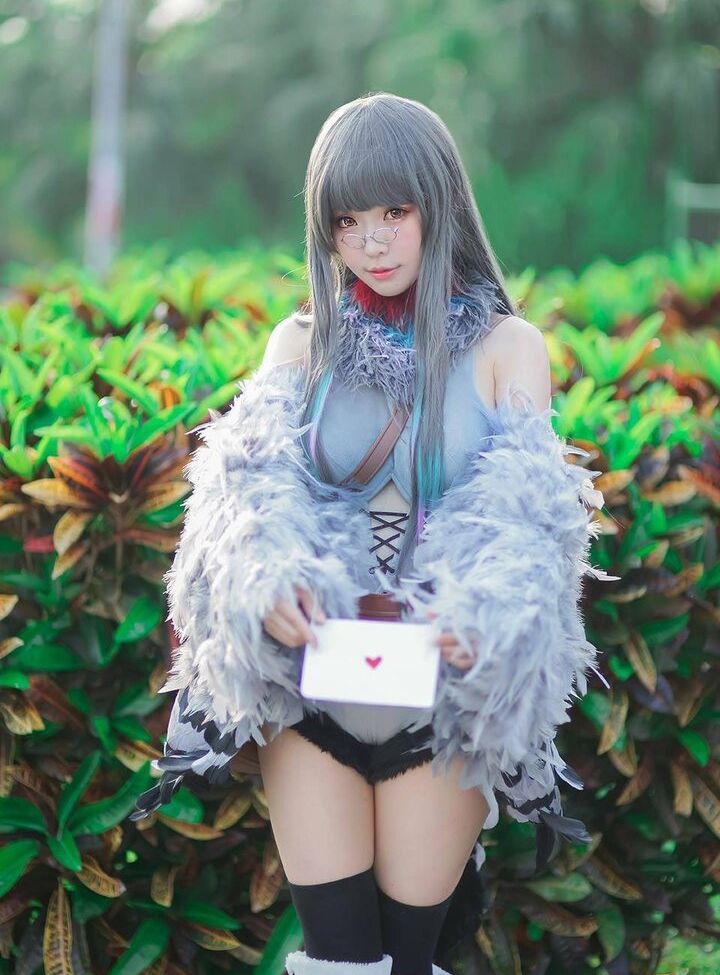 Eeelyeee nackt #108272910