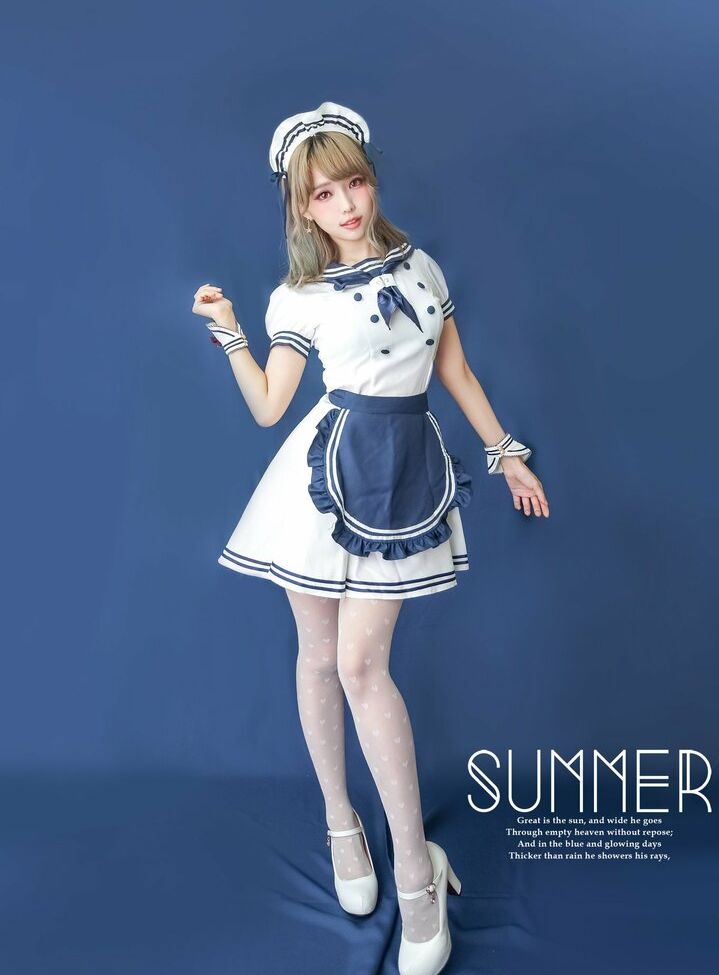 Eeelyeee nackt #108272921