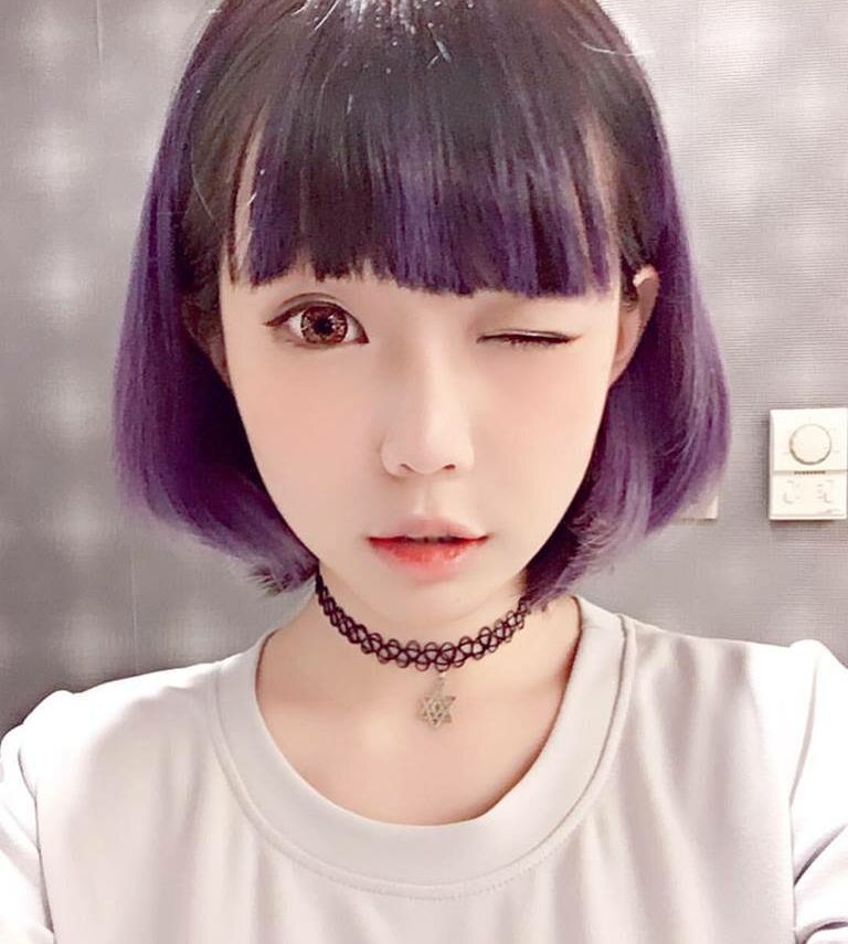 Eeelyeee nackt #108272925