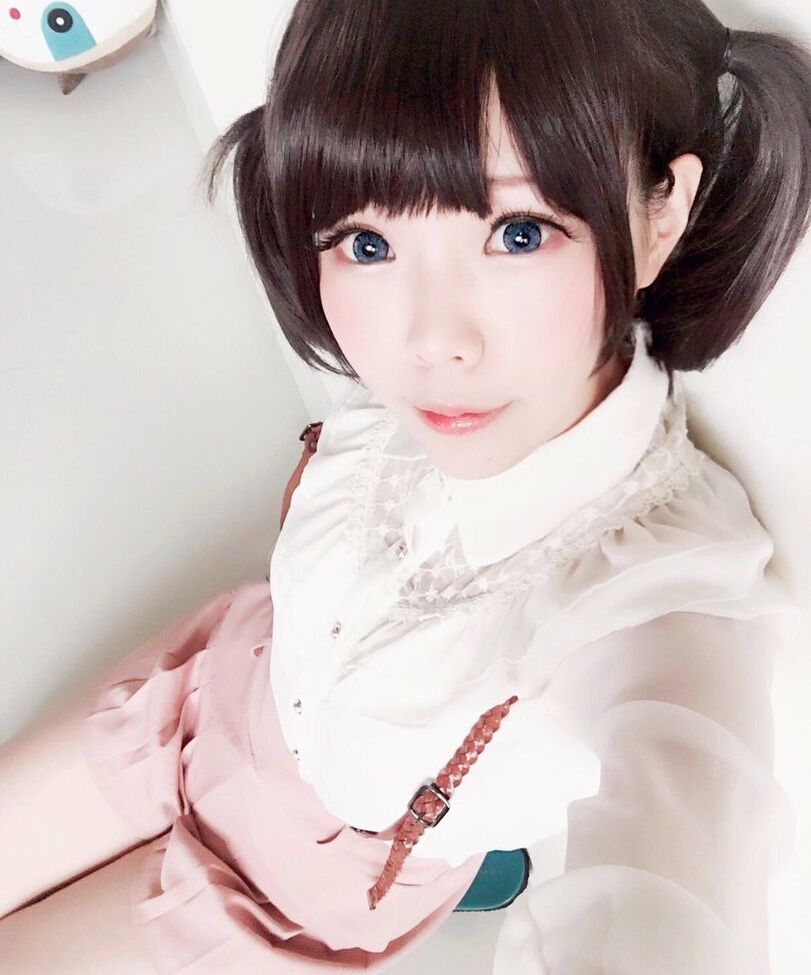 Eeelyeee nackt #108272934