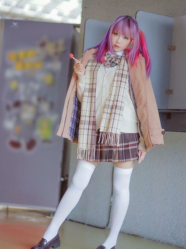 Eeelyeee nackt #108272943